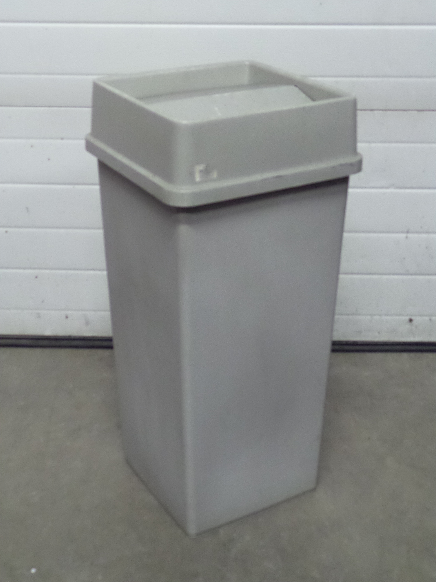 Tenex Grey 23 Gallon Garbage Can w Tenex Tilt Top Allsold.ca Buy